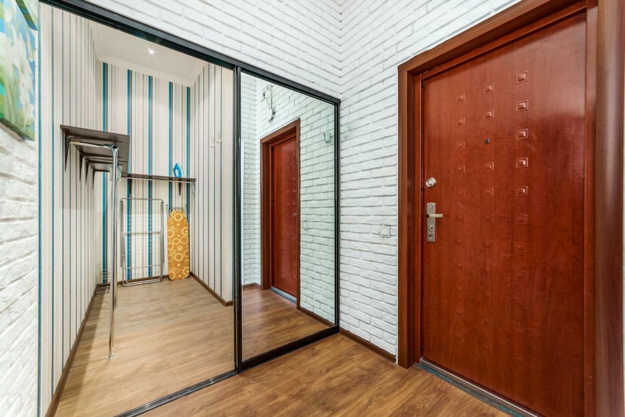 Stylish Apartment With A Balcony Overlooking The Park Odessa Eksteriør bilde